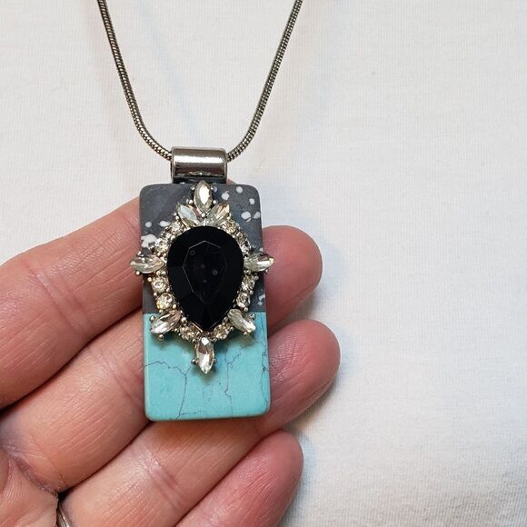 3 for $25 Statement Necklace - Picture 7 of 8